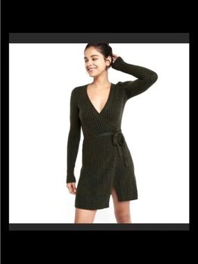 Abercrombie & Fitch Light Gray & Cream Tie-Waist Wrap Cardigan